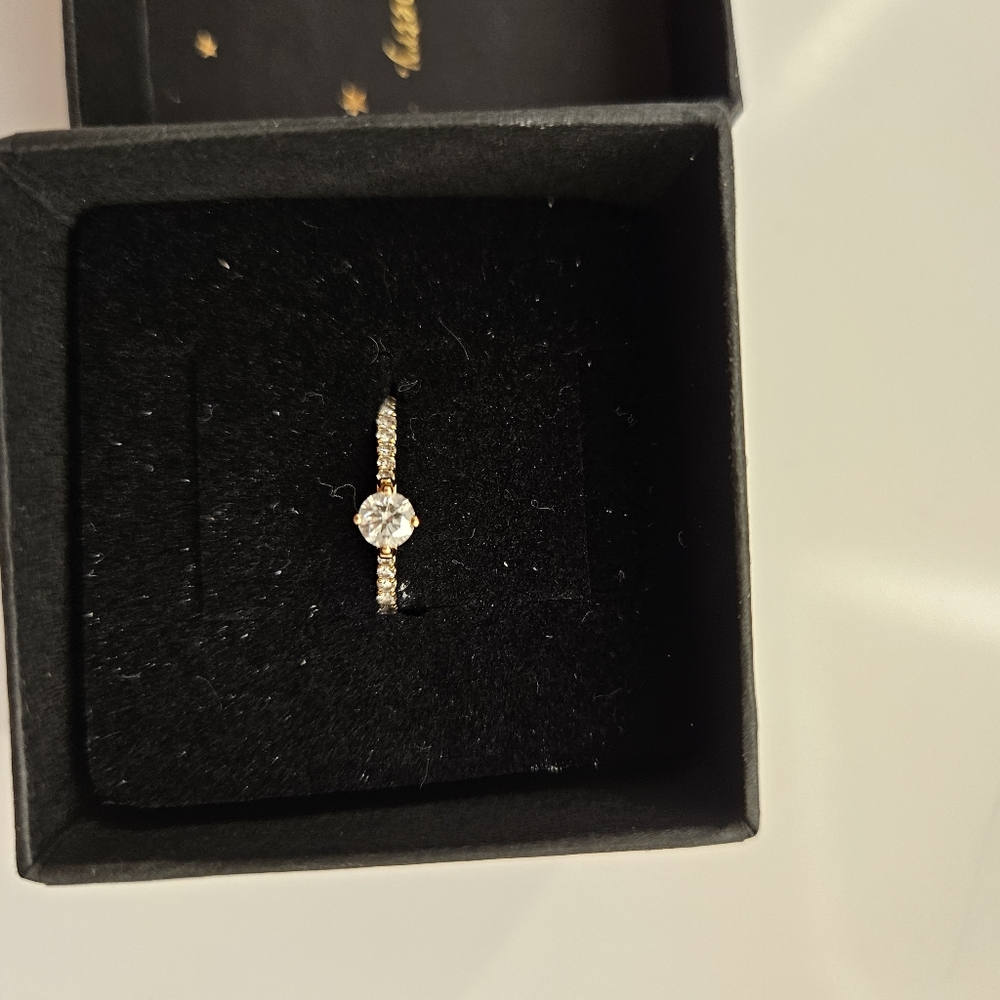18k Rose Gold Diamond Engagement Ring .333c - Picture 10 of 12